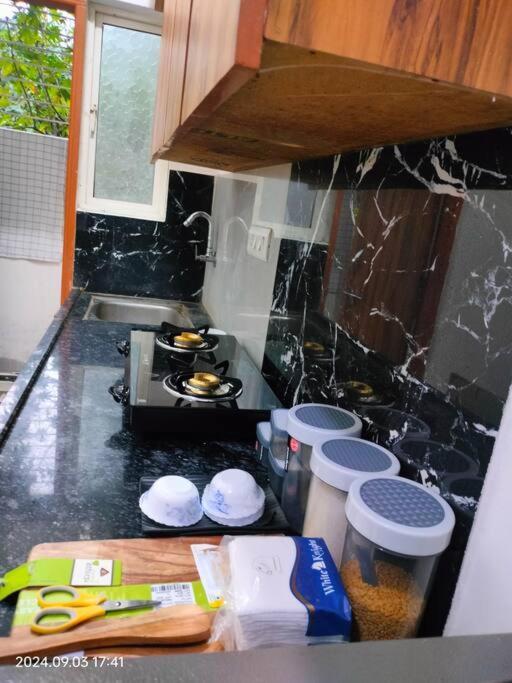 Fully Private 1bhk Couple Friendly Nest